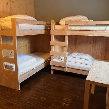 A Pousada Nova Casa Spinatscha Sedrun Quarto foto