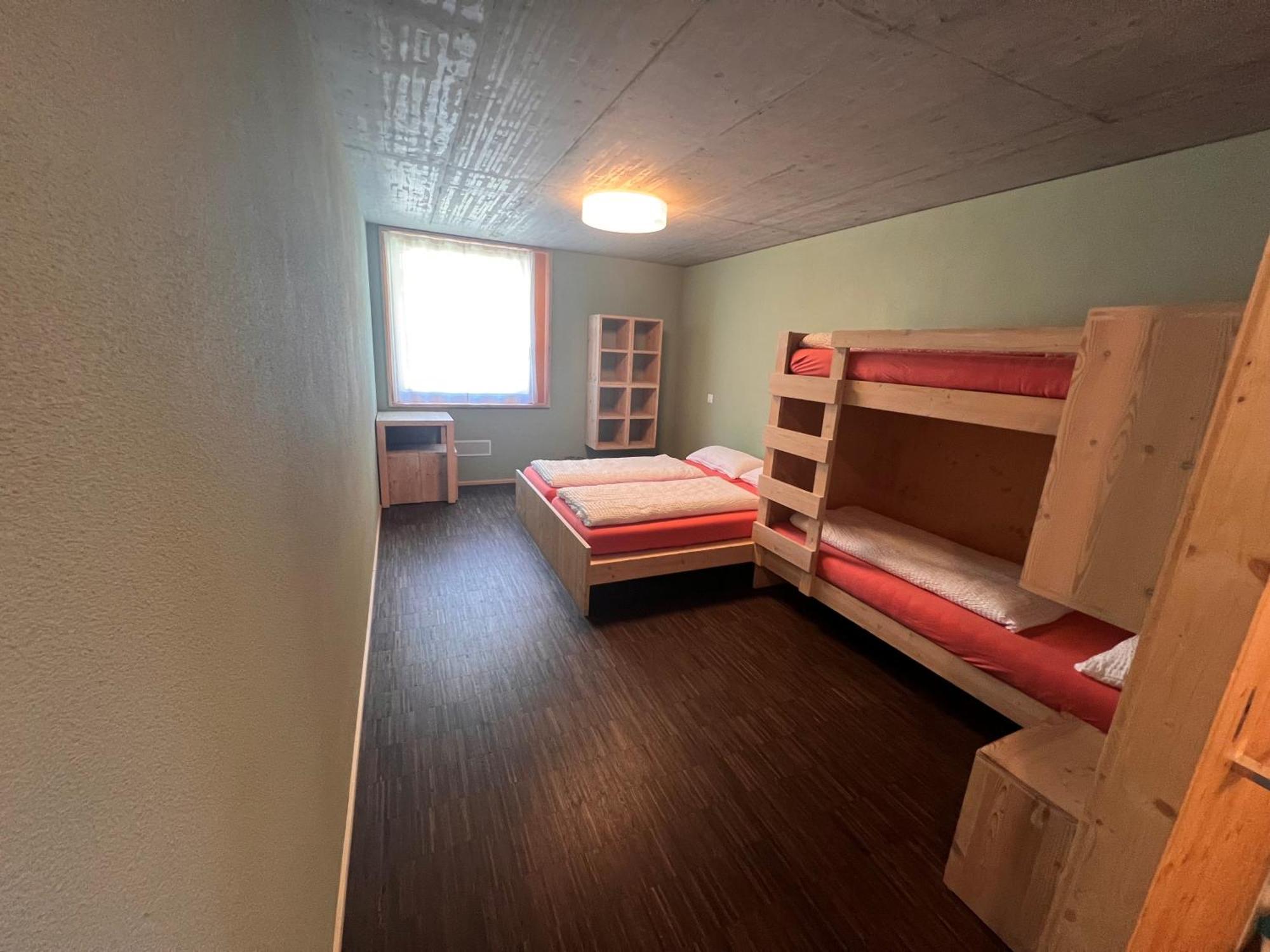 Hostel Nova Casa Spinatscha