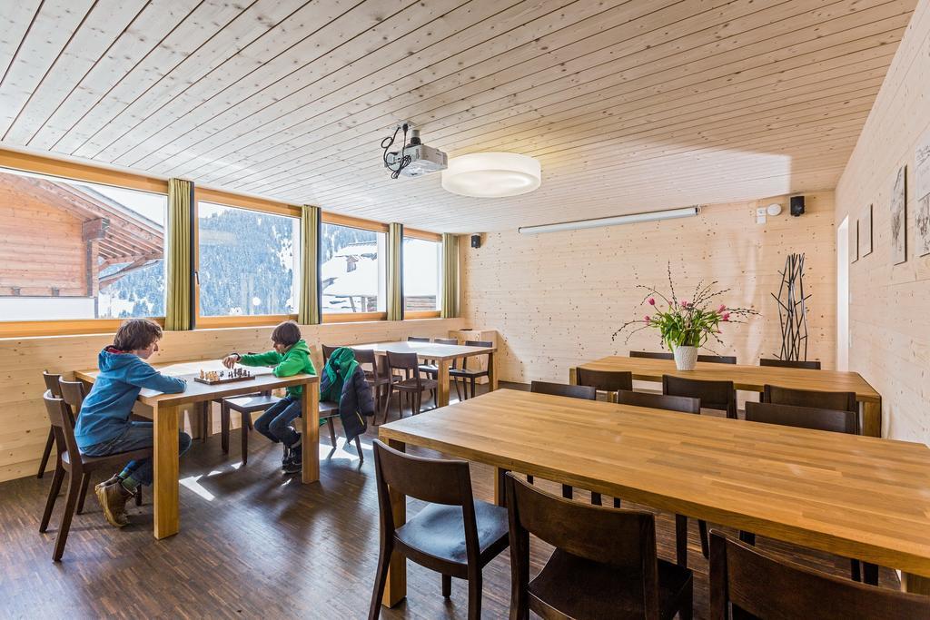 Nova Casa Spinatscha Albergue Sedrun
